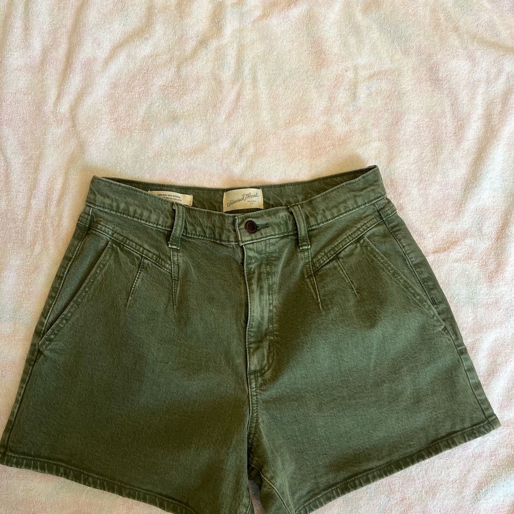Universal Thread Sage Green Women's Shorts